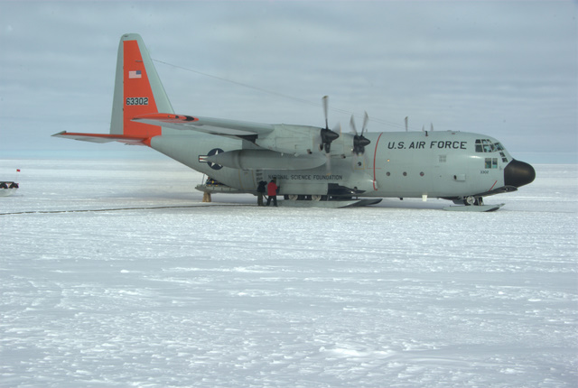 Herc getting ready to leave WAIS.